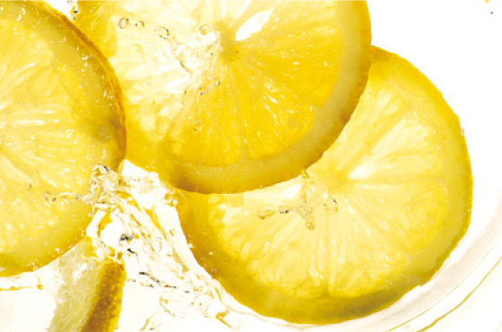 レモン果汁100％濃縮還元　